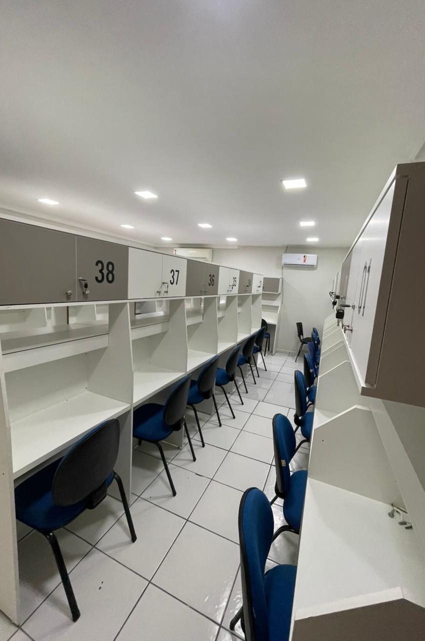 Armario-sala-de-estudos-BncTIye_.jpg